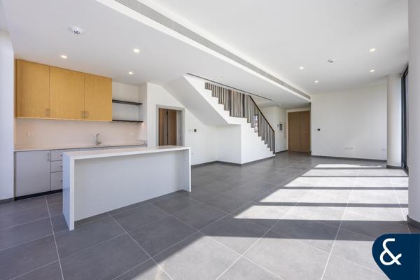 Exclusive | Single Row | Vastu | Ready Now